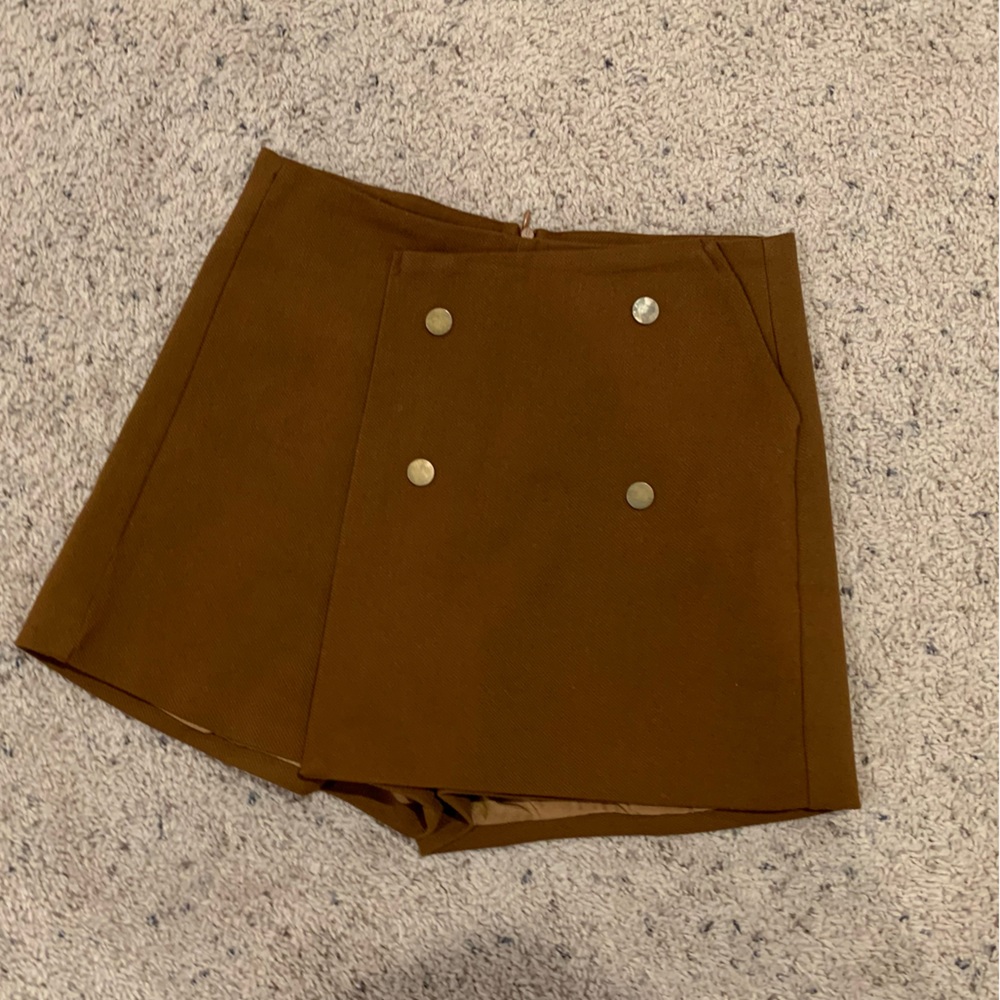 Skirt-style short-size: 26